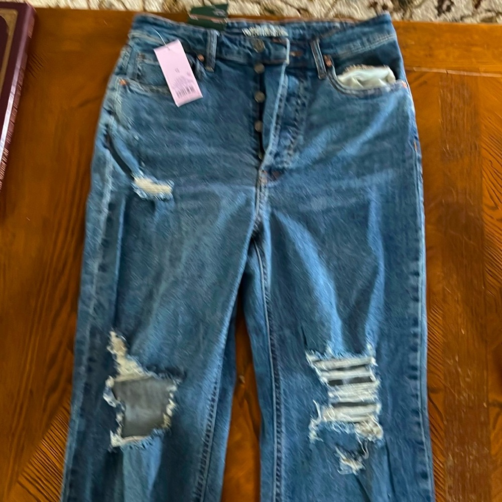 Wild Fable straight leg ripped jeans. NWT